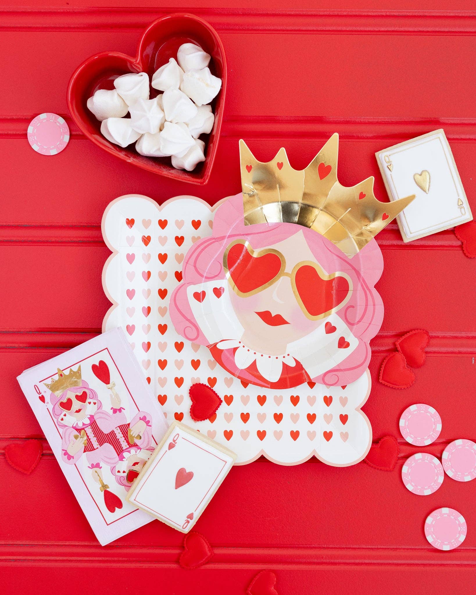 Queen of Hearts Paper Plates 10"