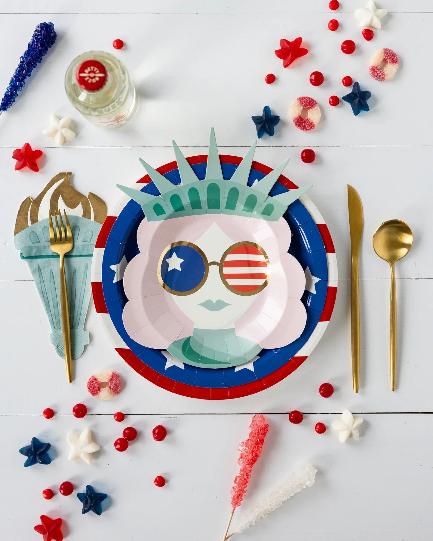 Lady Liberty Torch-Shaped Paper Napkins