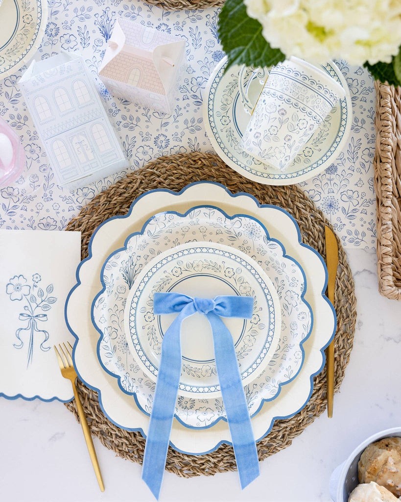 Pembroke Cream w/ Blue Edge Scalloped Paper Plates 12"