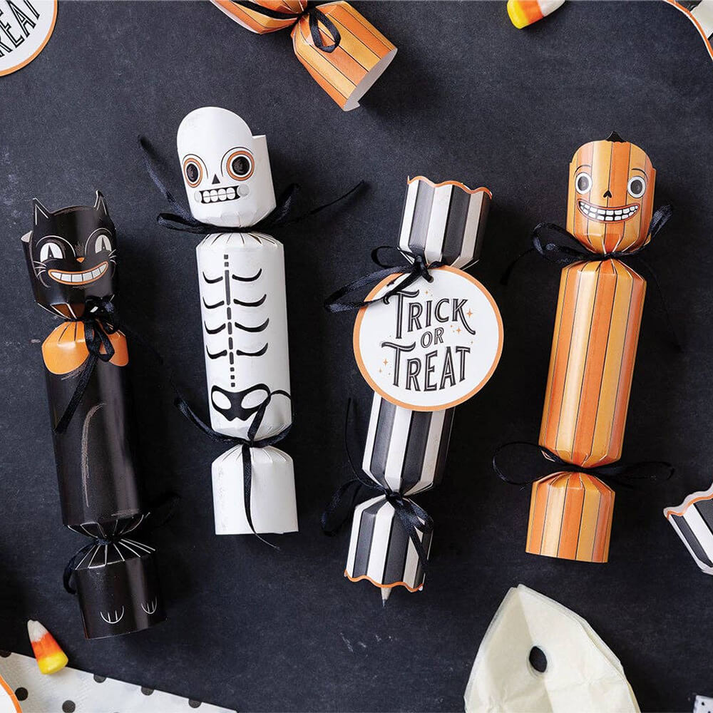 halloween-characters-party-crackers-favors-game-surprise-gift