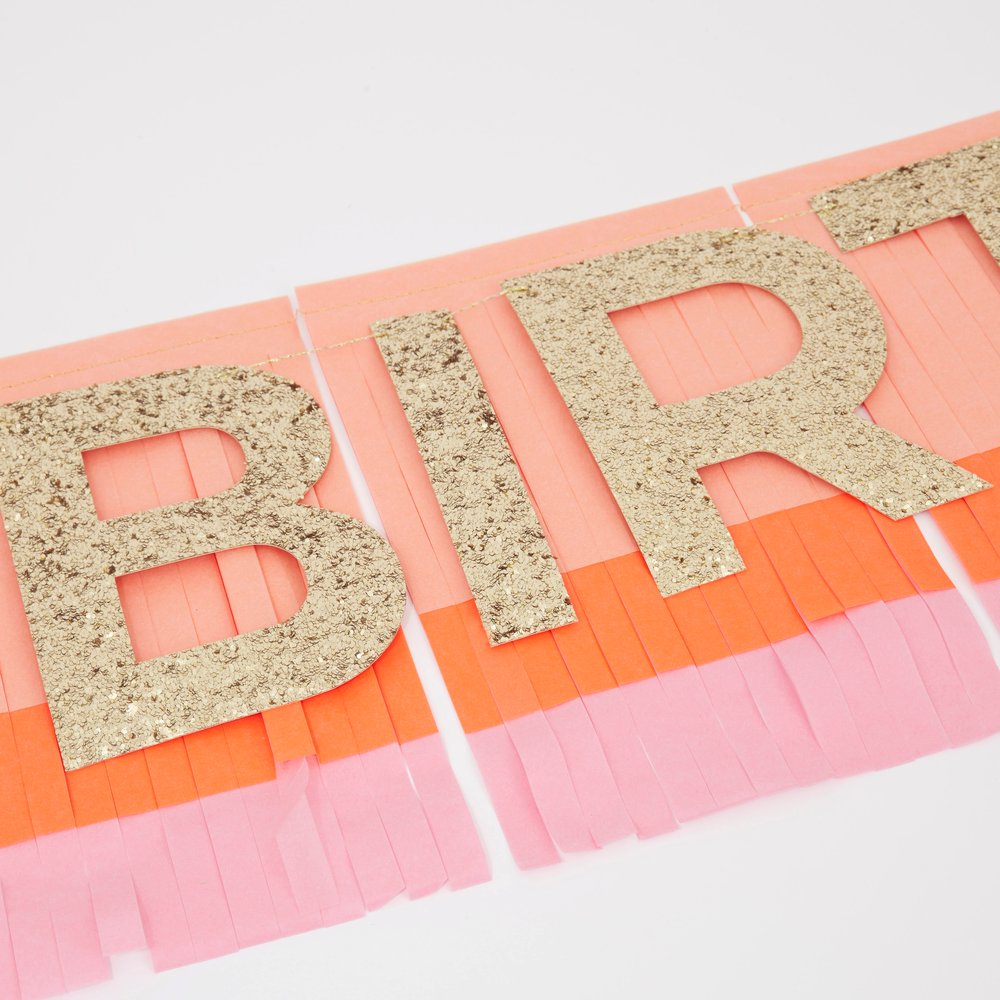 meri-meri-party-pink-happy-birthday-fringe-garland-close-up